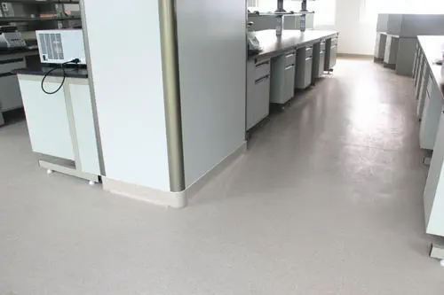 橡膠地板